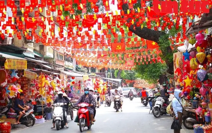 Phố Bán Đèn Ở Hà Nội