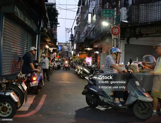 Phố Đèn Đỏ Đài Bắc