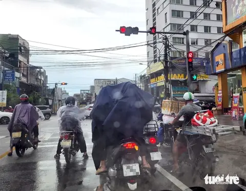 Phố Đèn Đỏ Ở Huế