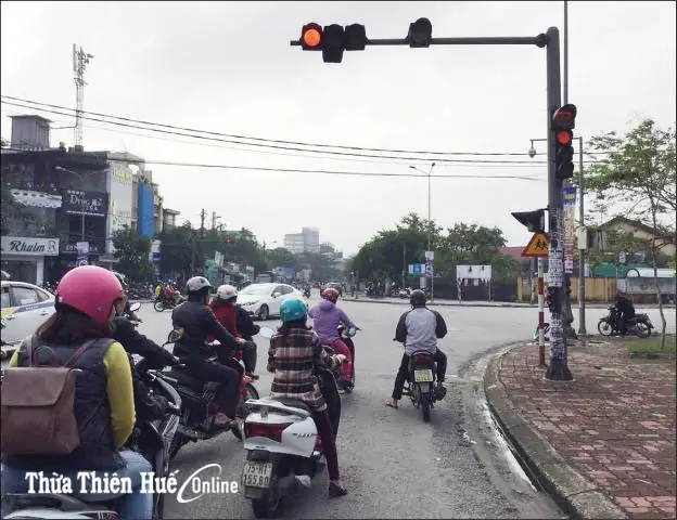 Phố Đèn Đỏ Ở Huế