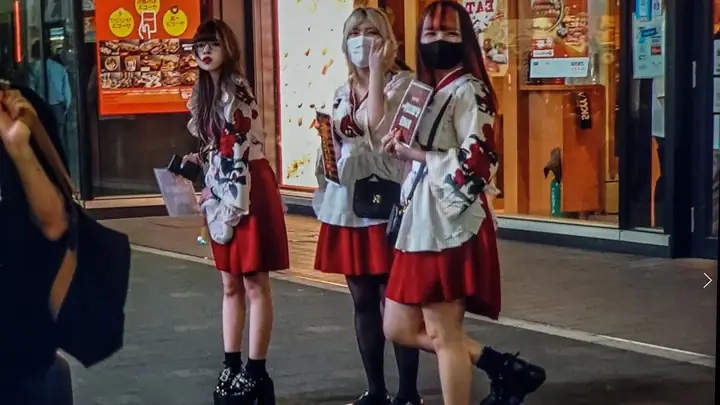 Phố Đèn Đỏ Ở Osaka
