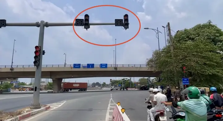 Phố Đèn Đỏ Ở Phnom Penh