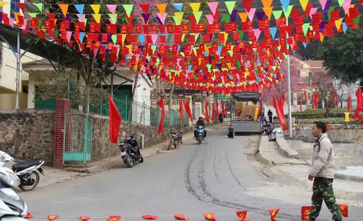 Phố Đèn Đỏ Yên Bái
