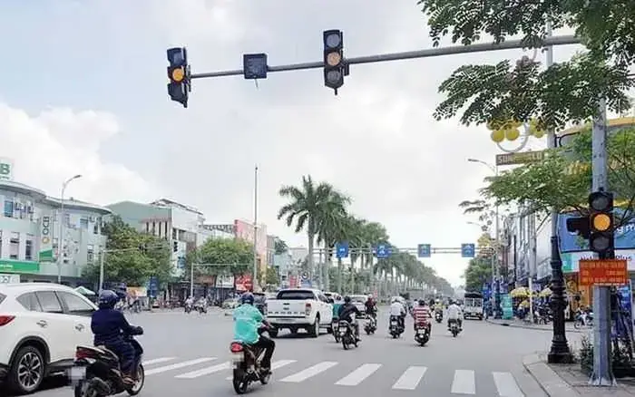 Quy Chuẩn 41 Về Vượt Đèn Vàng