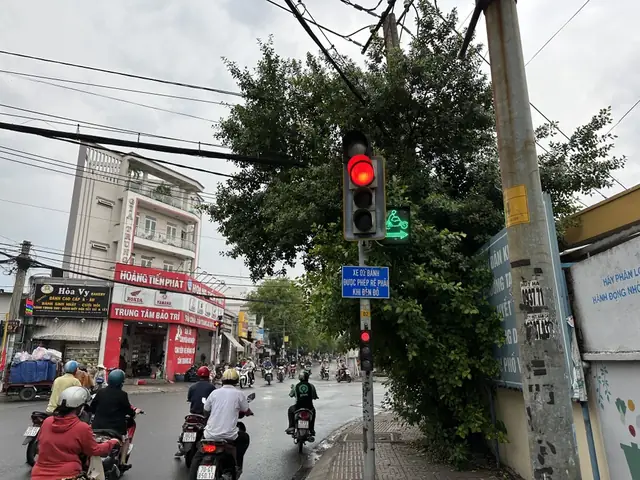 Quy Định Bật Đèn Xi Nhan