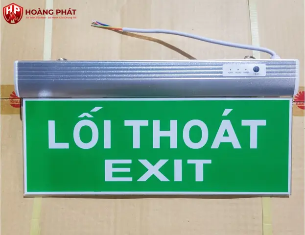 So Sánh Đèn Led Điện Quang Và Rạng Đông