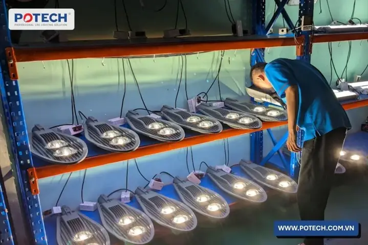 So Sánh Đèn Led Và Đèn Sodium