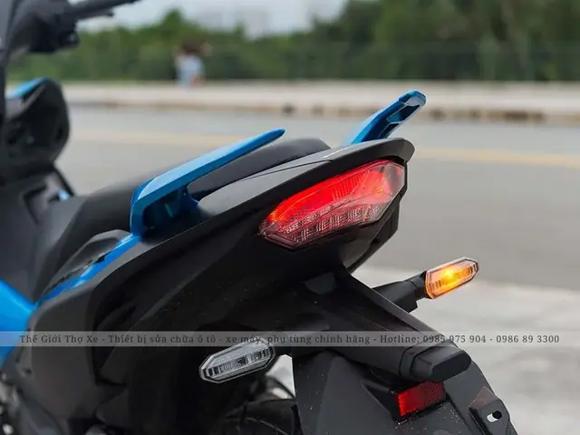 Sửa Đèn Xi Nhan Xe Máy Giá Bao Nhiêu
