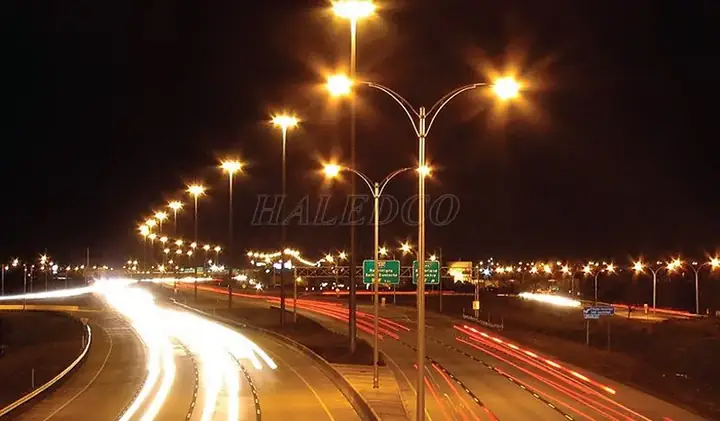 Tại Sao Đèn Đường Màu Vàng