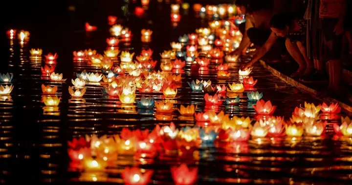Thả Đèn Hoa Đăng Tiếng Trung Là Gì