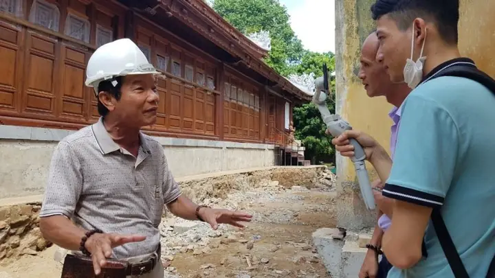 Thần Đèn Nâng Nhà Là Ai