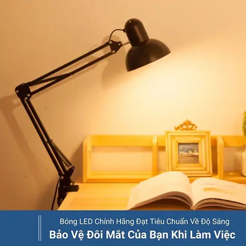 Thay Bóng Đèn Bàn Học