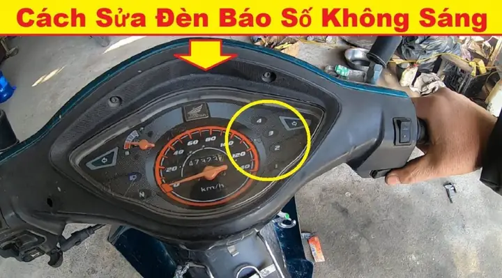 Thay Bóng Đèn Báo Số Xe Máy