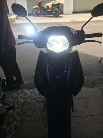 Thay Bóng Đèn Cho Axelo