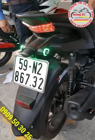 Thay Đèn Xi Nhan Sau Nvx