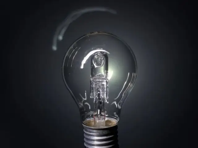 Ứng Dụng Của Đèn Halogen