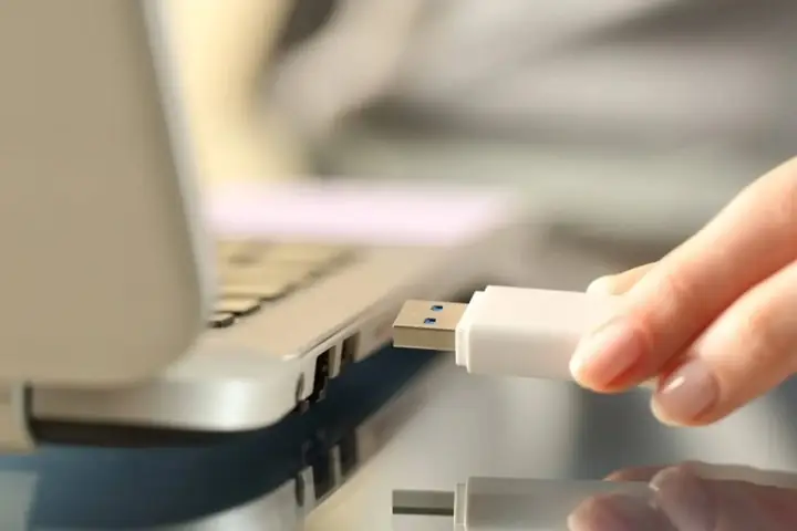 Usb Sáng Đèn Nhưng Máy Tính Không Nhận