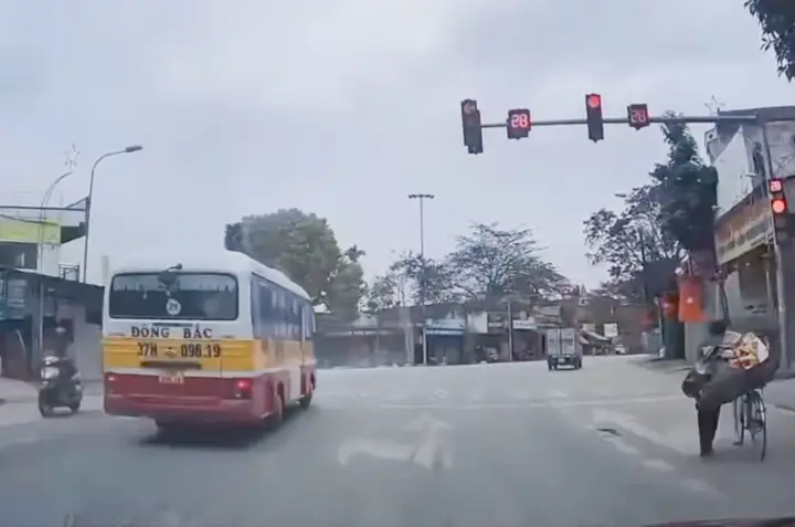 Video Đèn Xanh Đèn Đỏ