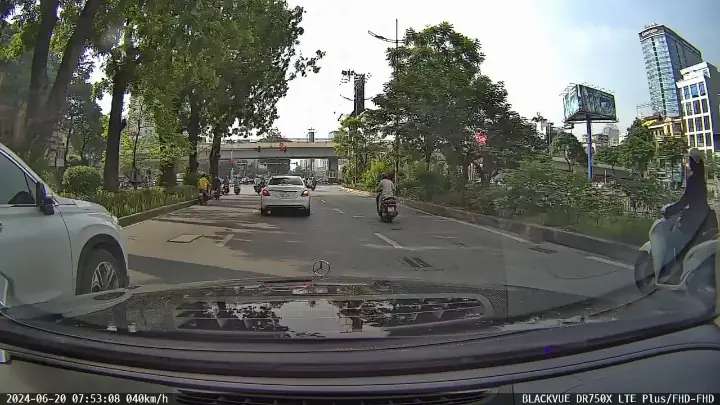 Video Ngã Tư Đường Phố Có Đèn Giao Thông