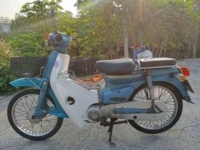 Xe Cub 70 Đèn Vuông