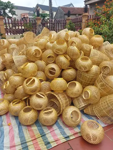 Xưởng Sản Xuất Đèn Mây Tre Đan